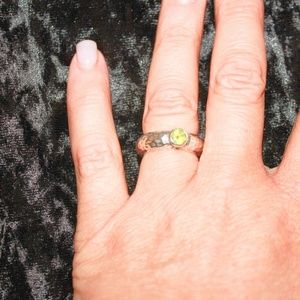 Silpada Hammered Sterling Silver and Peridot Ring